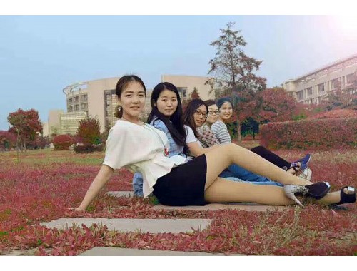 时尚无界,暖暖免费韩国在线带你体验最真实的虚拟时尚世界
